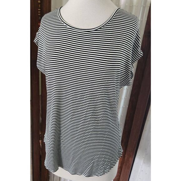 F02 I JOAH striped knit top NWT - Picture 8 of 9